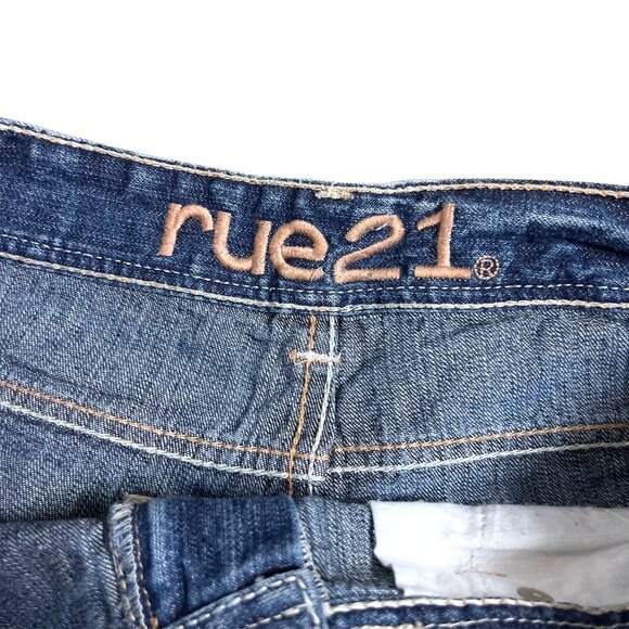 Rue21 Denim Shorts with Frayed Hem (size 5/6) - Picture 7 of 8